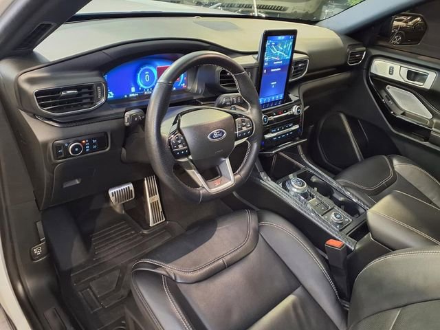Used 2023 Ford Explorer ST w/ Equipment Group 401A image 4