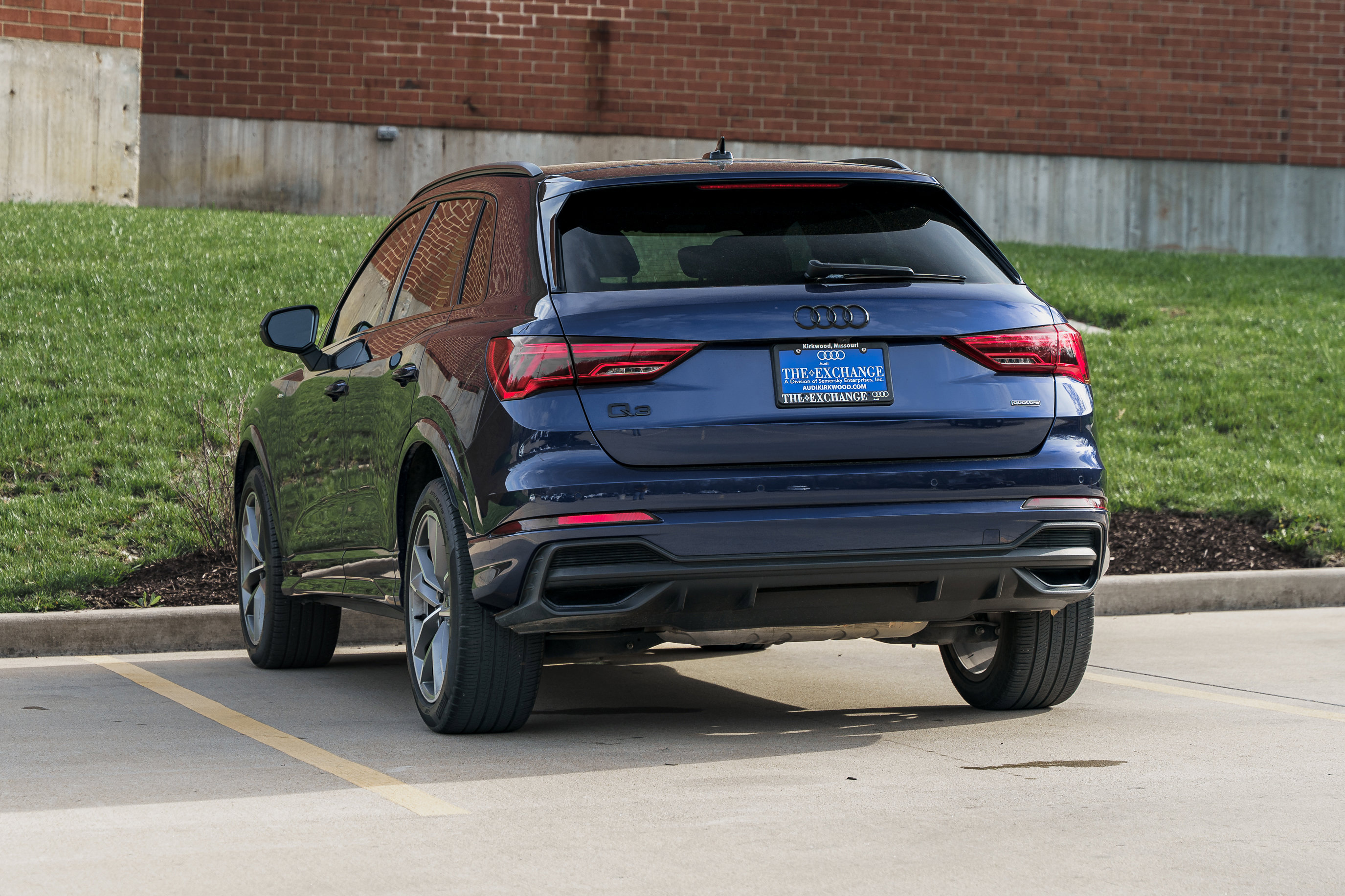 Used 2023 Audi Q3 2.0T Premium Plus w/ Premium Plus Package image 5