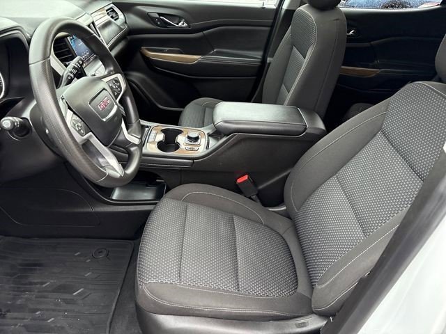 Used 2023 GMC Acadia SLE w/ Driver Convenience Package image 11