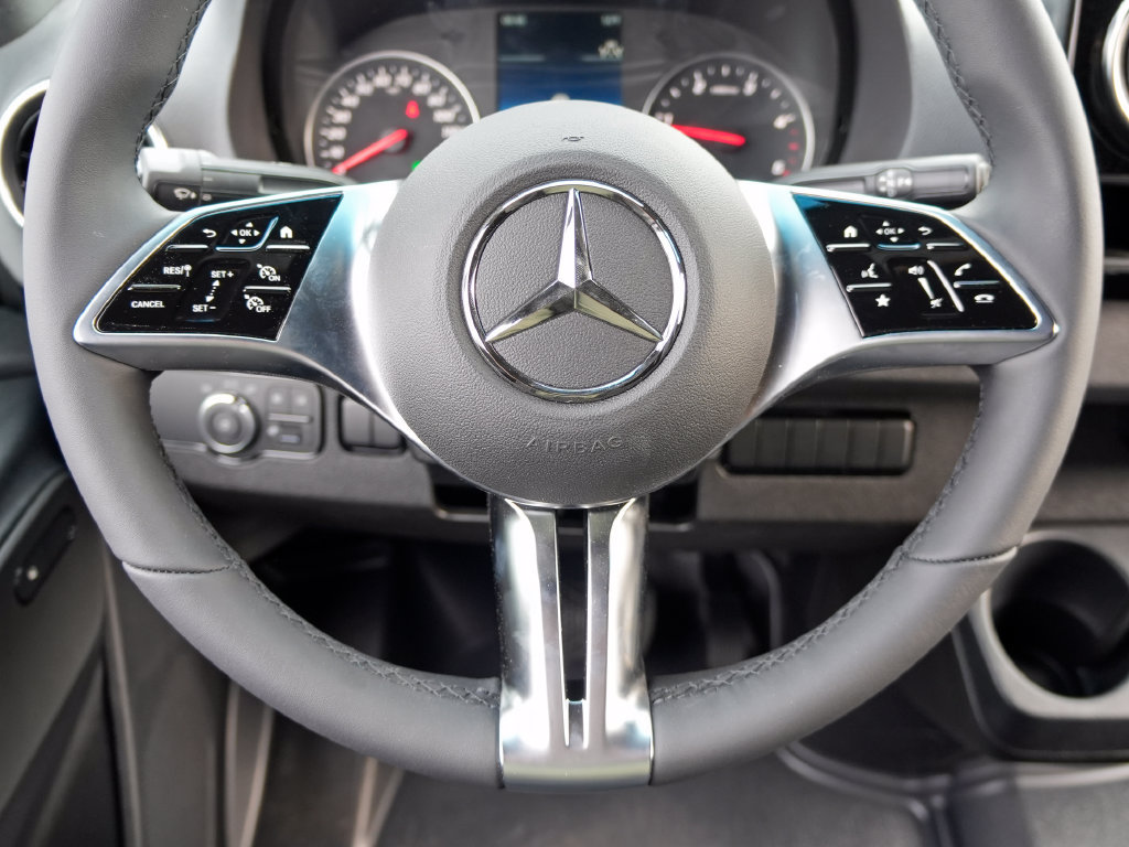 Used 2026 Mercedes-Benz Sprinter 2500 image 13