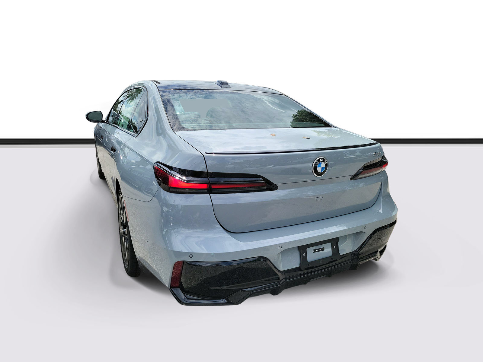 New 2026 BMW 740i w/ Executive Package RWD image 3