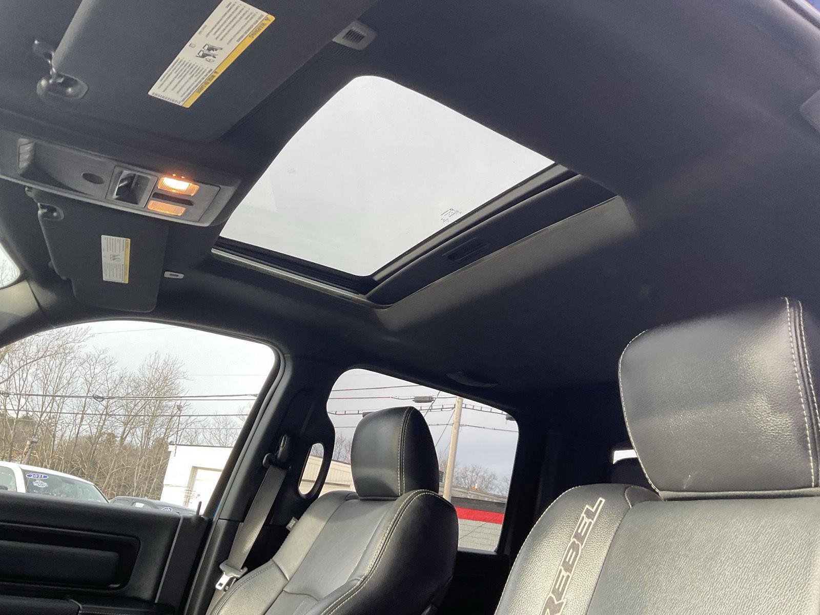 Used 2018 RAM 1500 Rebel w/ Luxury Group AWD/4WD image 14