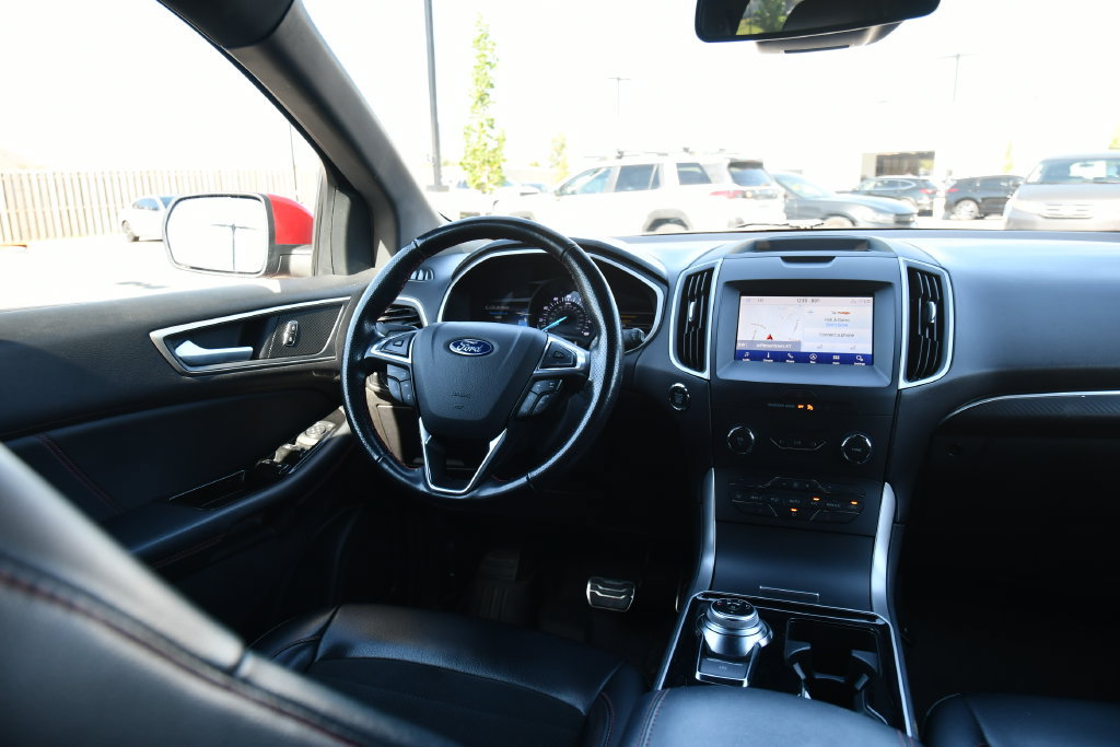 Used 2020 Ford Edge ST-Line FWD image 30