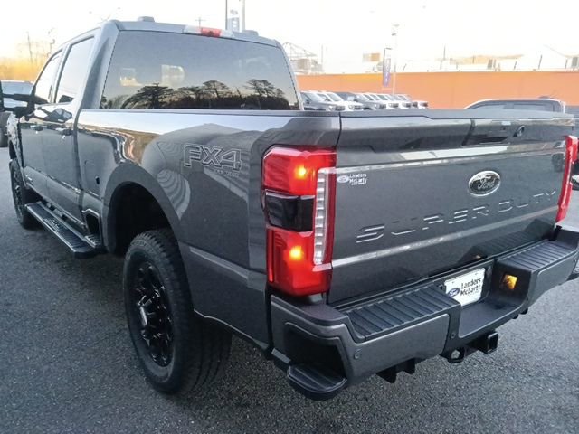 New 2026 Ford F250 Lariat w/ Black Appearance Package image 5