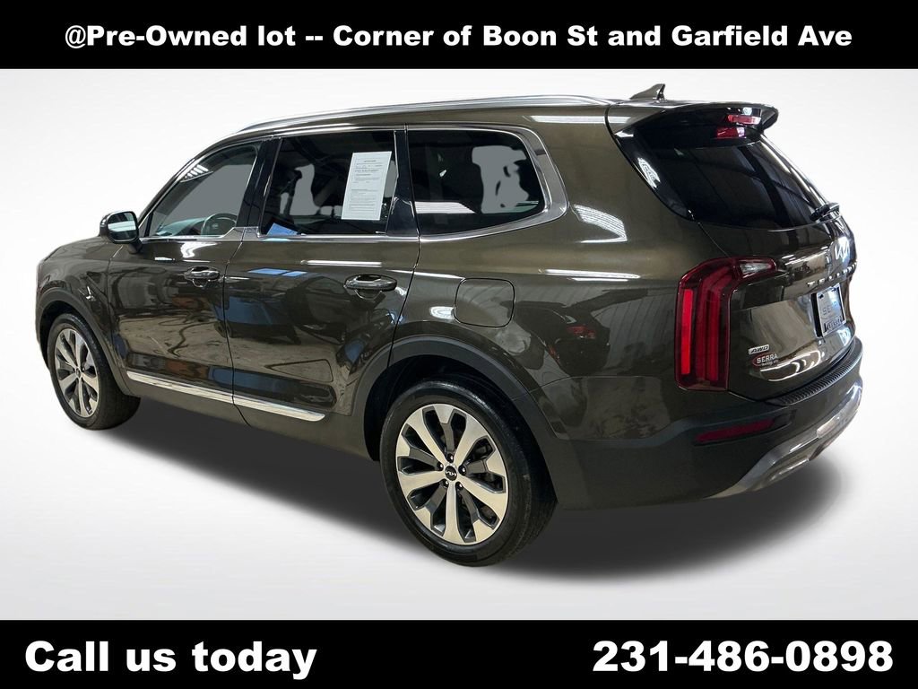 Used 2022 Kia Telluride EX w/ EX Premium Package AWD/4WD image 4