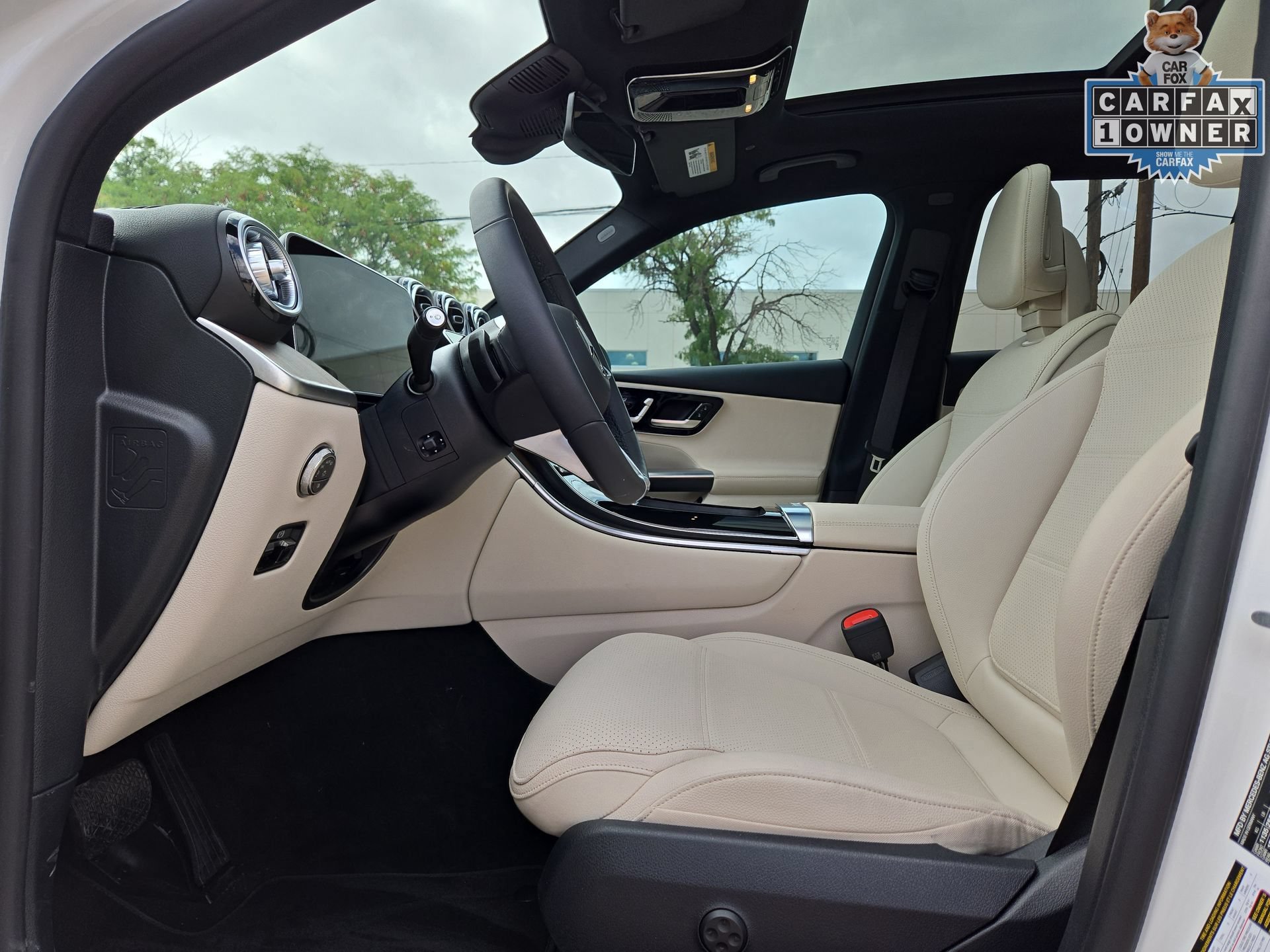 Certified 2025 Mercedes-Benz GLC 300 image 16