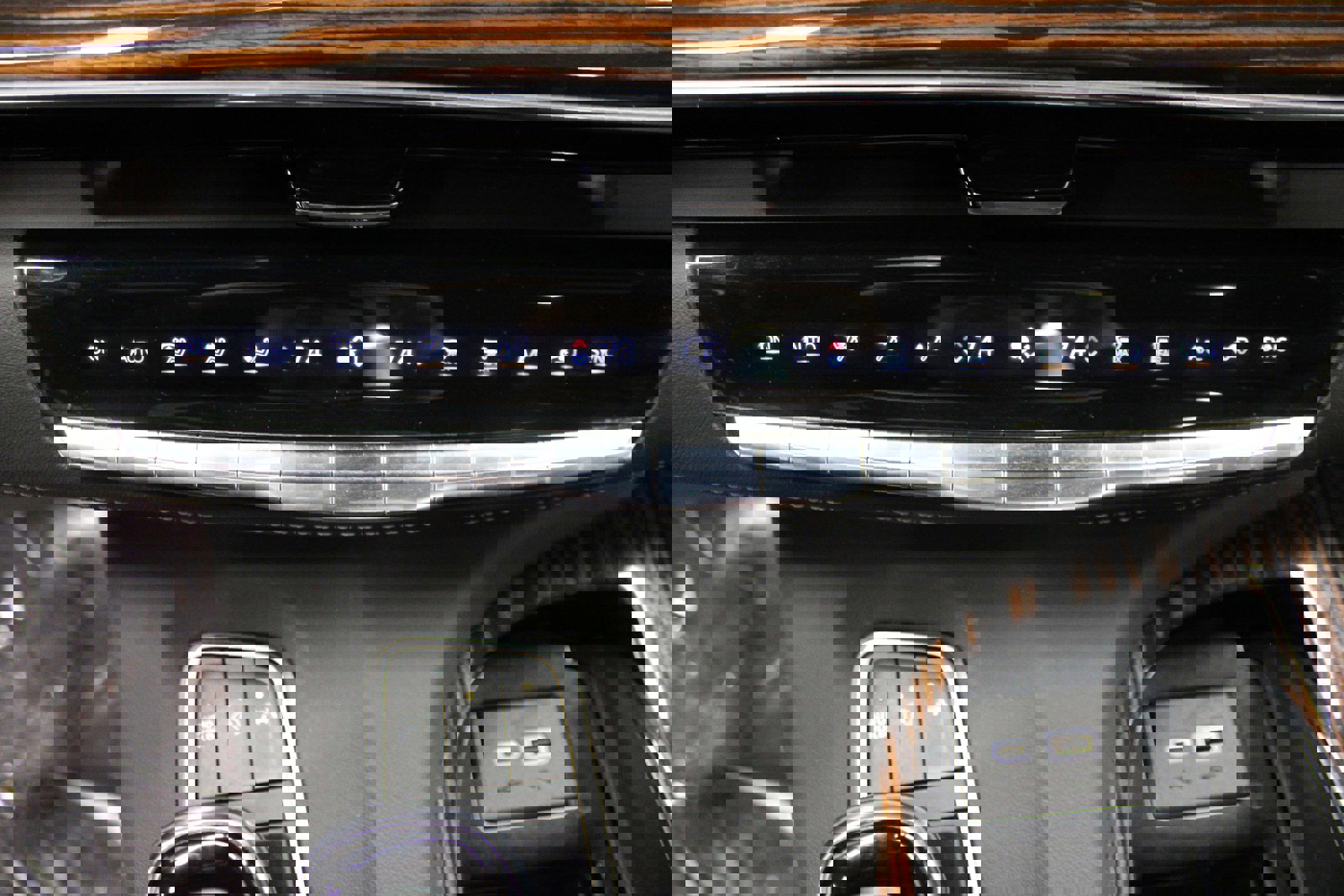 Used 2023 Cadillac Escalade Premium Luxury w/ Performance Package image 48