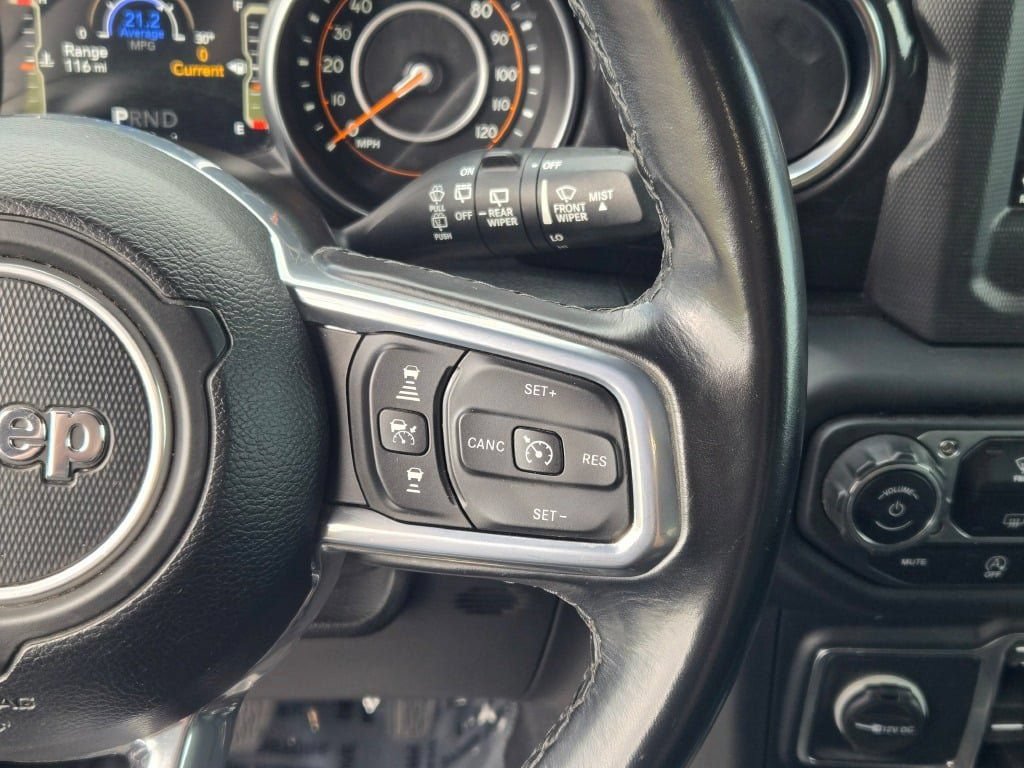 Used 2021 Jeep Wrangler Unlimited Sahara AWD/4WD image 31