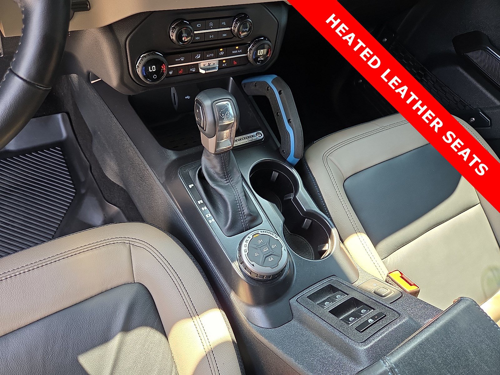 Used 2024 Ford Bronco Wildtrak AWD/4WD image 25