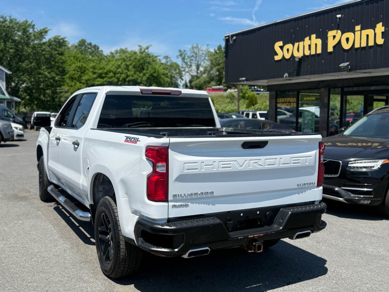 Used 2019 Chevrolet Silverado 1500 Custom Trail Boss AWD/4WD image 6