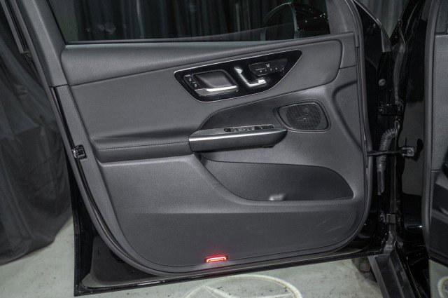 Certified 2026 Mercedes-Benz GLC 300 4MATIC image 10