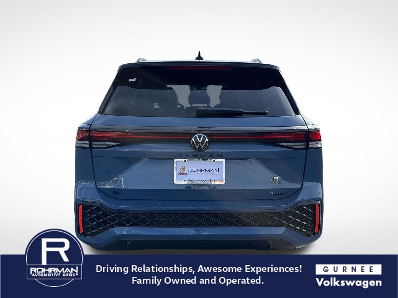 New 2026 Volkswagen Tiguan SE R-Line AWD/4WD image 9