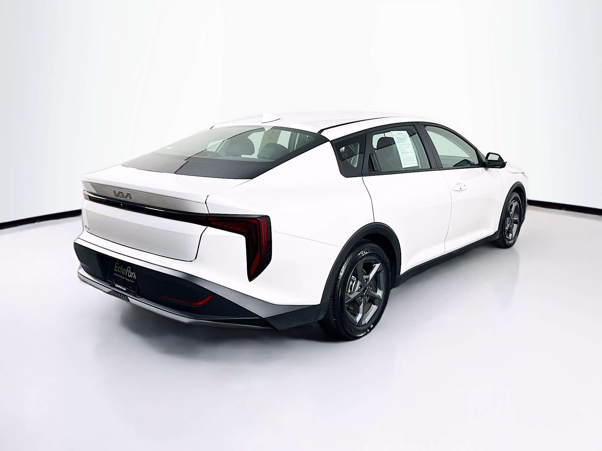 Used 2025 Kia K4 LXS image 9