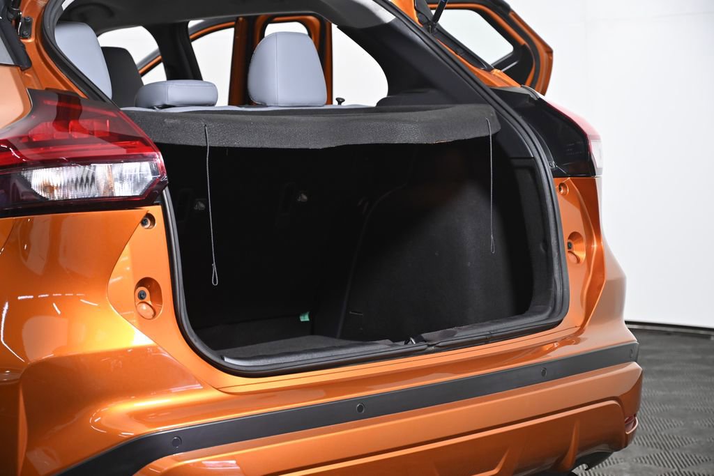 Used 2021 Nissan Kicks SR w/ SR Premium Package image 30