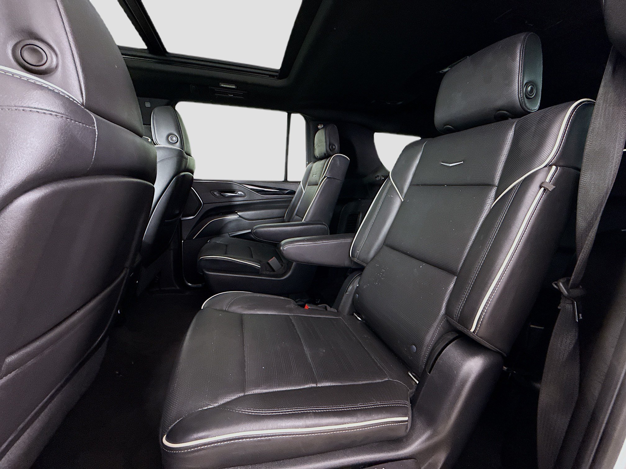 Used 2022 Cadillac Escalade ESV Sport RWD image 28