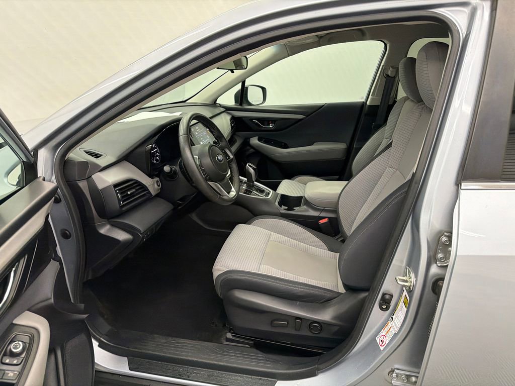 Used 2020 Subaru Outback Premium image 9