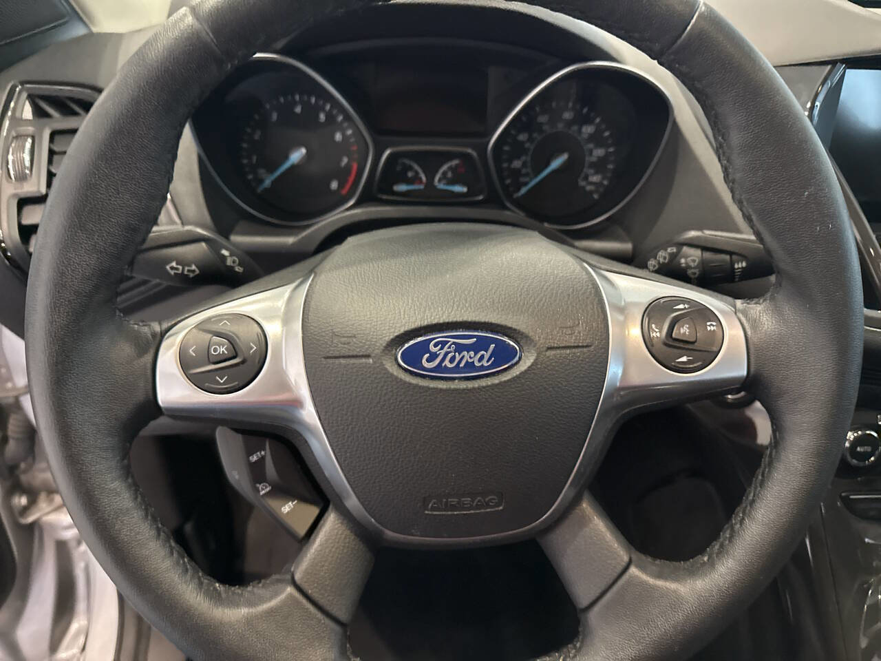 Used 2016 Ford Escape Titanium image 17
