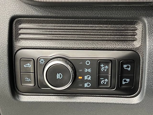 Used 2025 Ford F450 Platinum w/ FX4 Off-Road Package AWD/4WD image 32