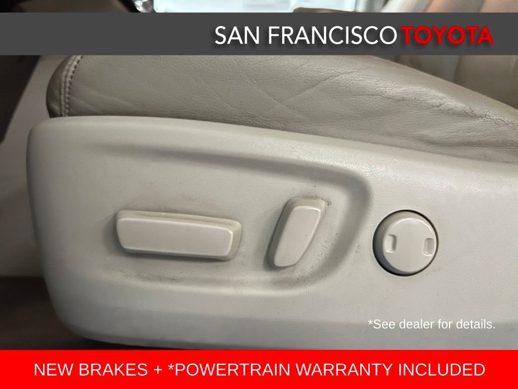 Used 2016 Toyota Sienna XLE Premium FWD image 12