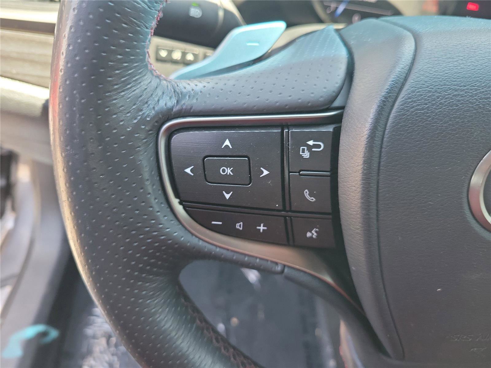 Used 2019 Lexus ES 350 F Sport w/ Accessory Package 2 FWD image 22