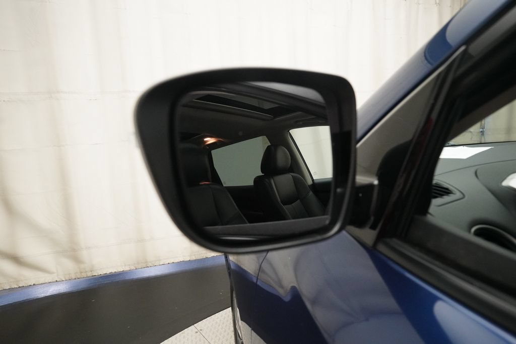 Used 2020 Nissan Pathfinder SL AWD/4WD image 27
