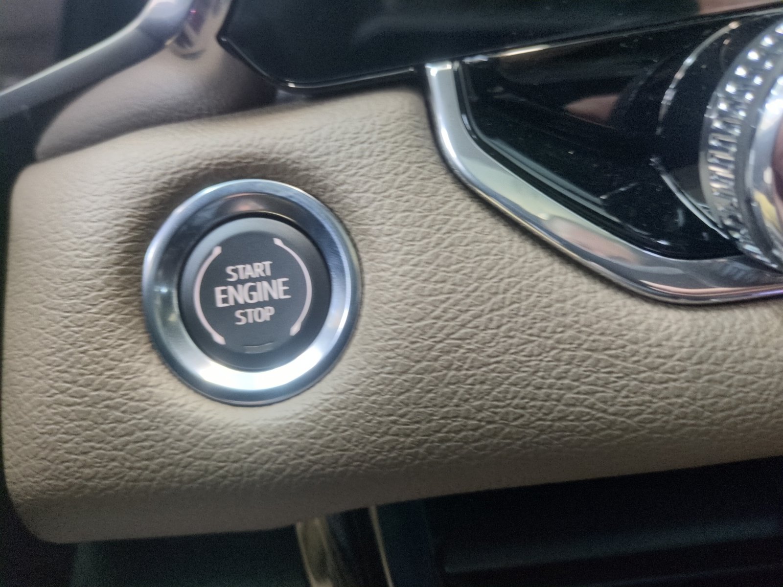 New 2026 GMC Canyon Denali AWD/4WD image 15