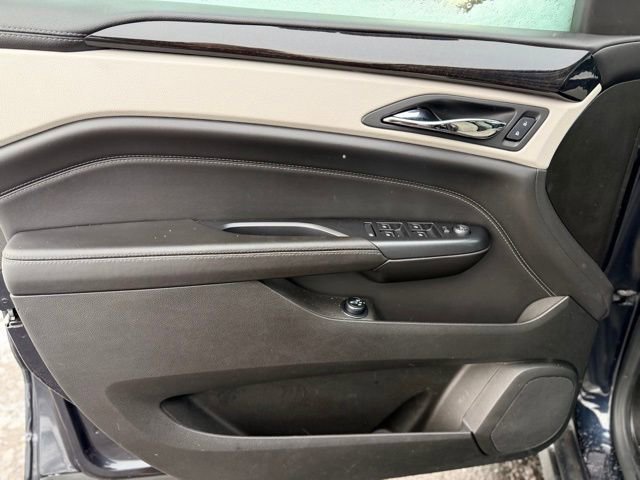 Used 2014 Cadillac SRX Luxury w/ Driver Awareness Package image 18