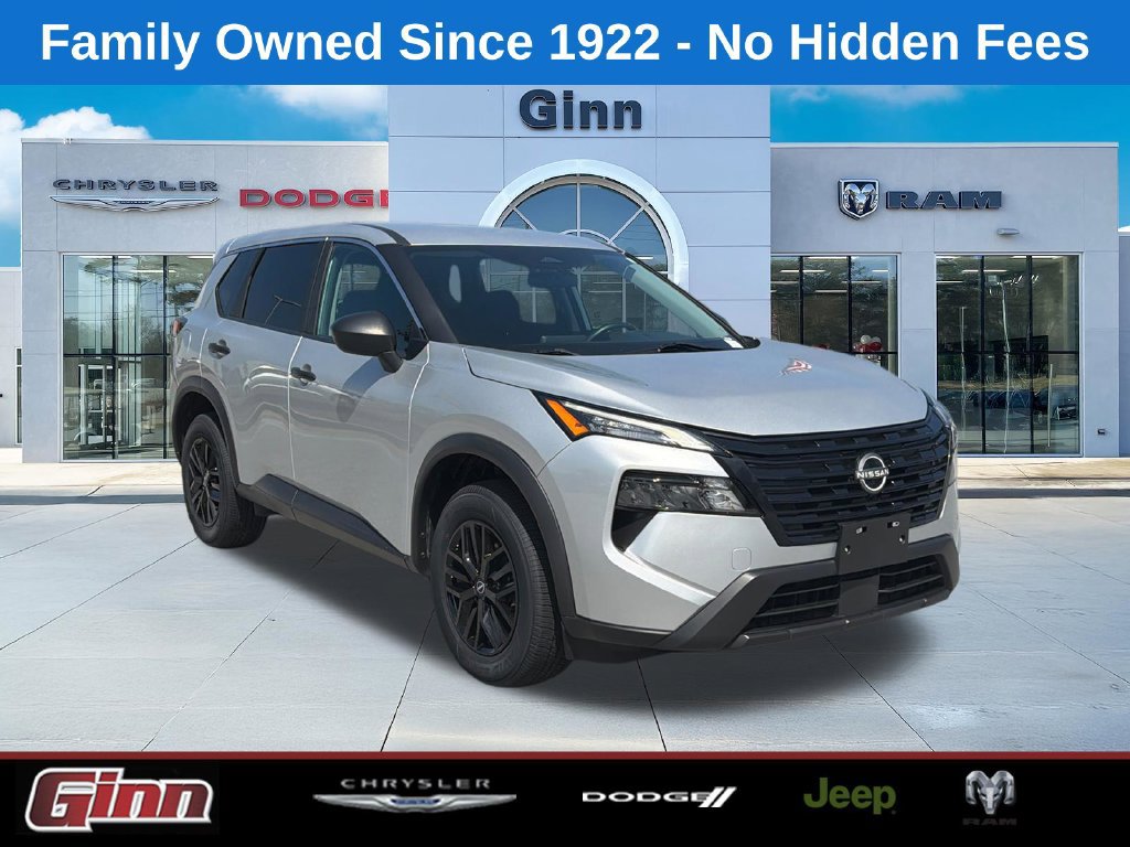 Used 2024 Nissan Rogue S AWD/4WD image 1