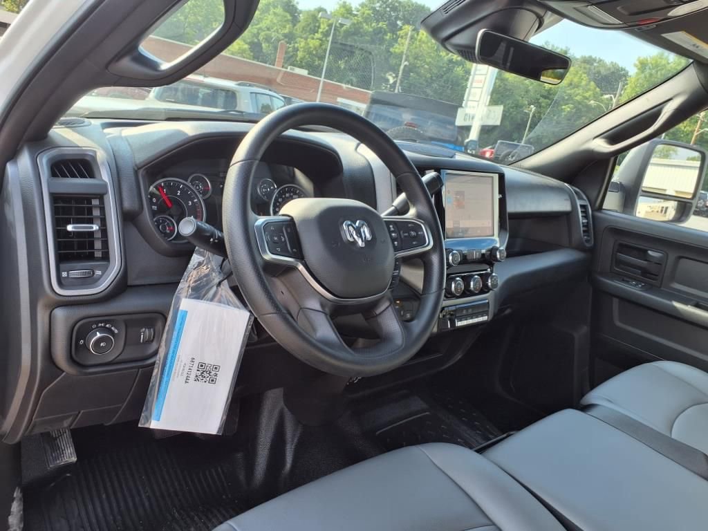 New 2025 RAM 5500 Tradesman image 7