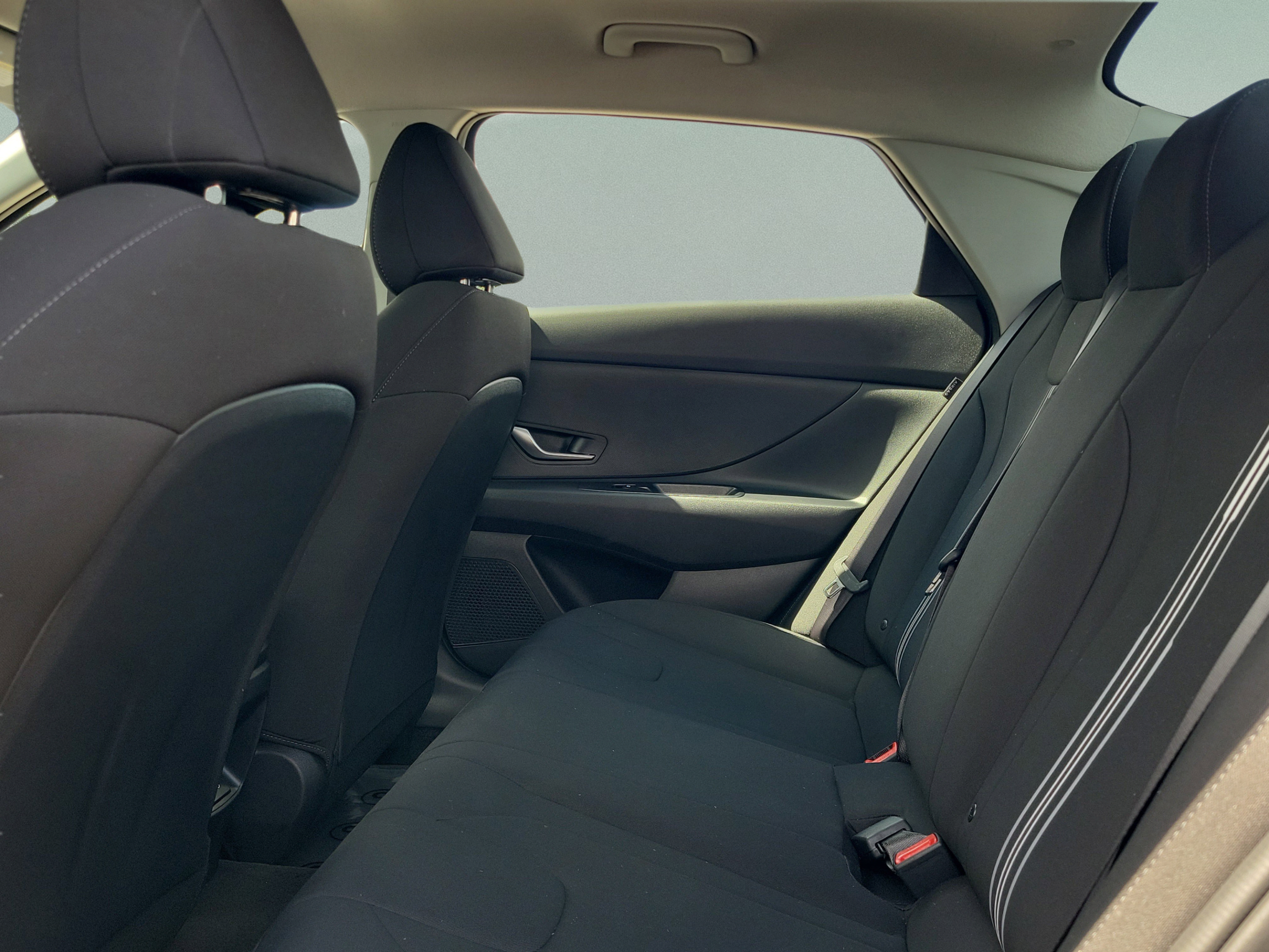 New 2025 Hyundai Elantra Hybrid FWD image 27
