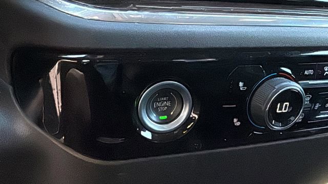 Used 2024 Chevrolet Silverado 1500 LT image 30