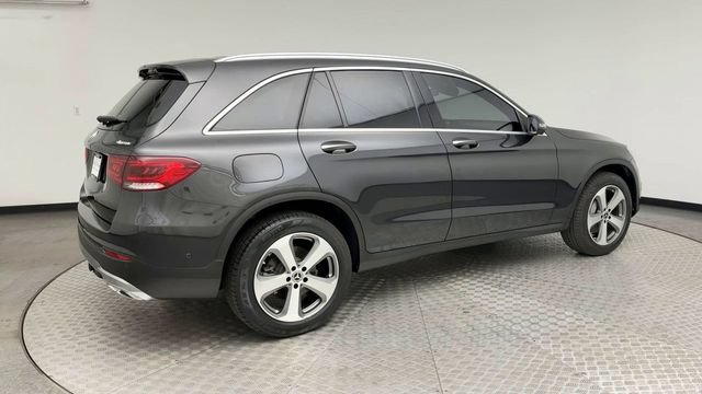 Used 2021 Mercedes-Benz GLC 300 4MATIC image 2