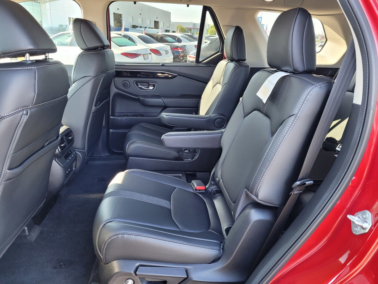 Used 2024 Honda Pilot EX-L image 13