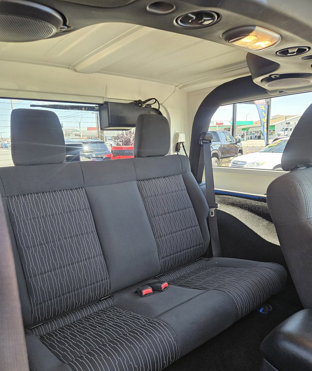 Used 2012 Jeep Wrangler Rubicon w/ PWR Convenience Group AWD/4WD image 11