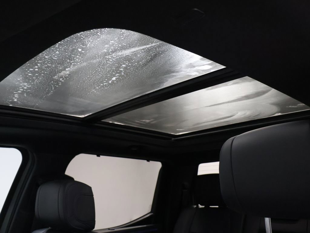 Used 2024 Toyota Tundra Platinum image 10