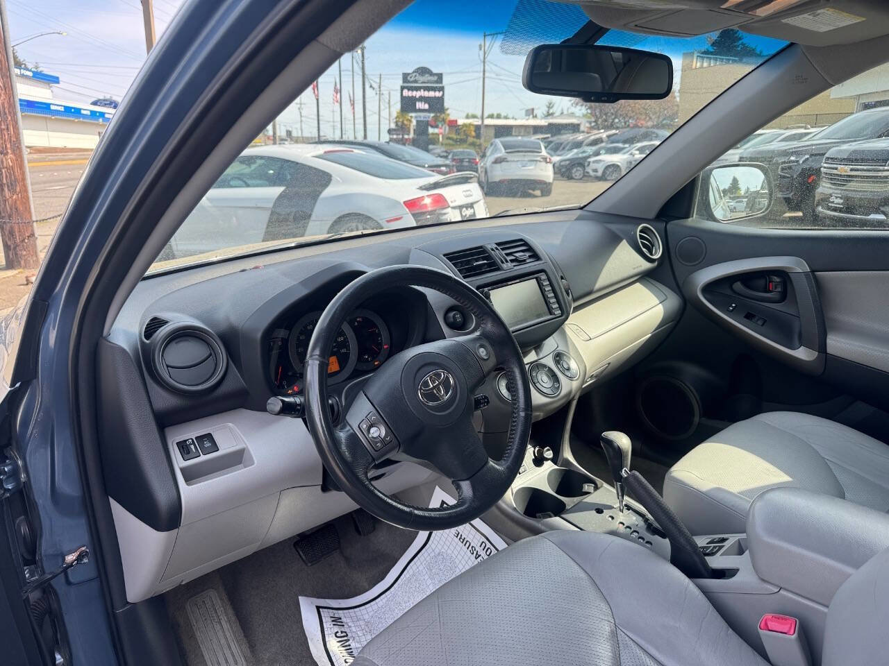 Used 2010 Toyota RAV4 Limited AWD/4WD image 5