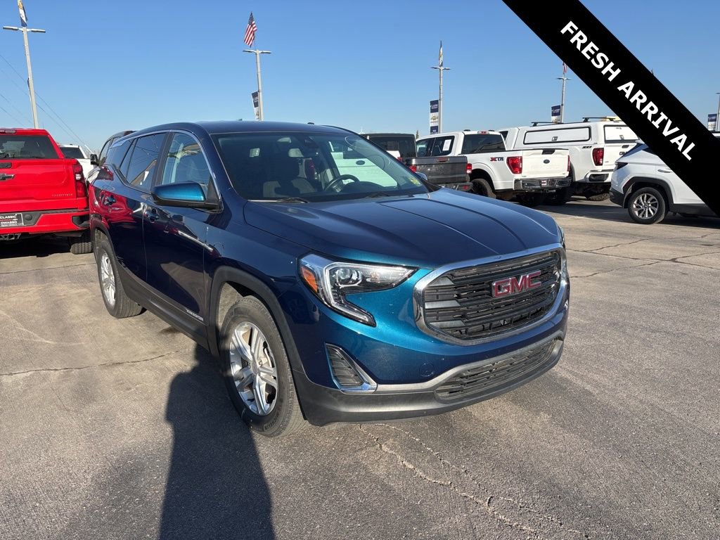 Used 2021 GMC Terrain SLE image 1