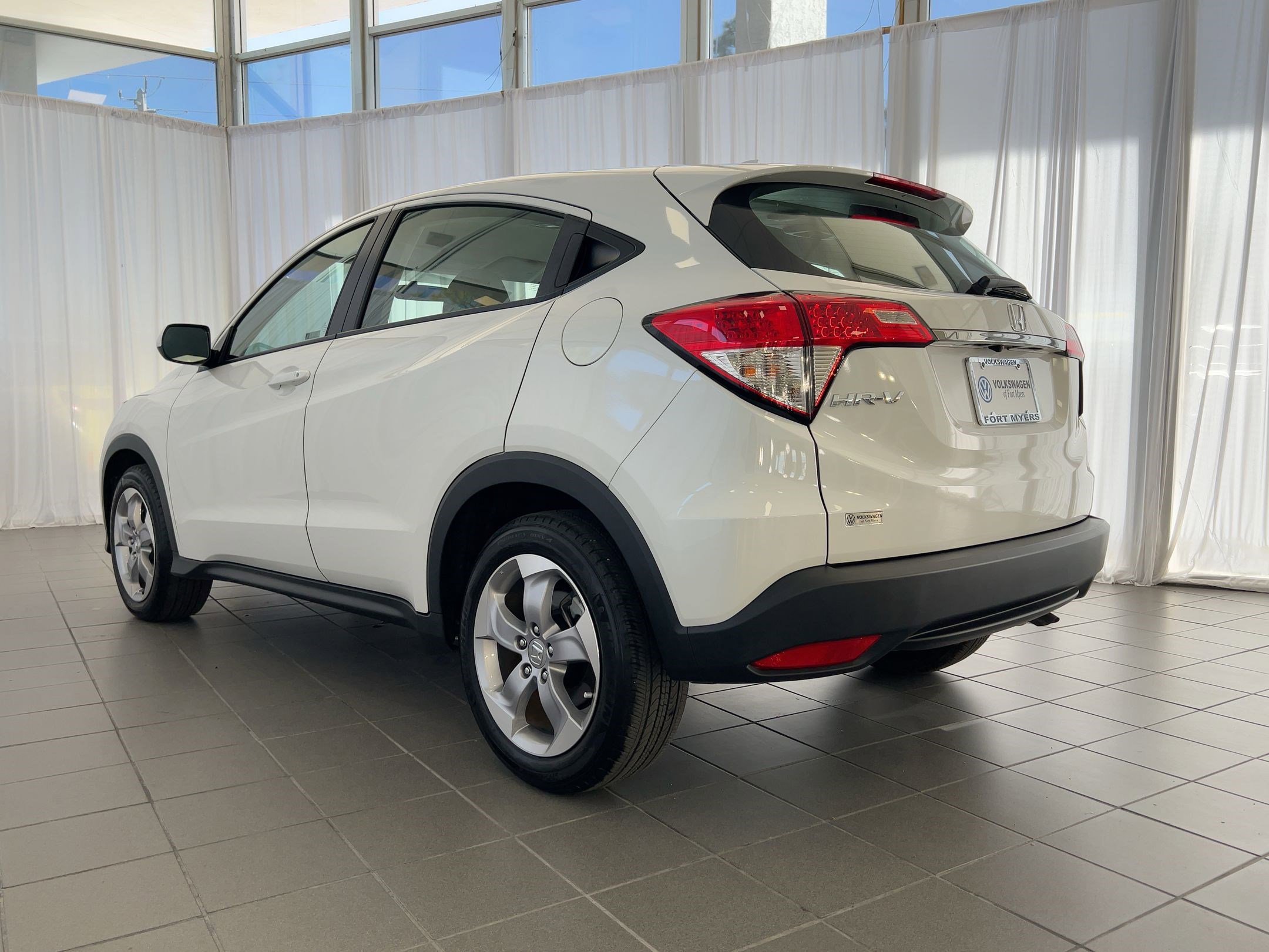 Used 2022 Honda HR-V LX image 3