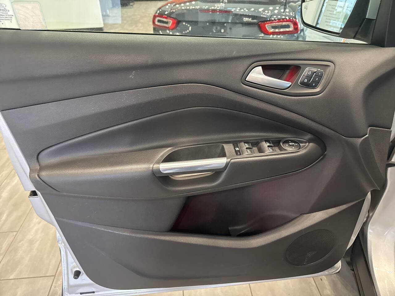 Used 2016 Ford Escape Titanium image 14