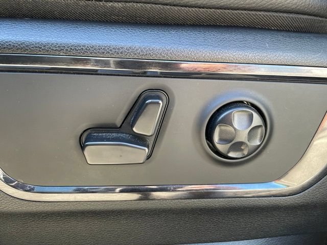 Used 2023 RAM 1500 Limited AWD/4WD image 10