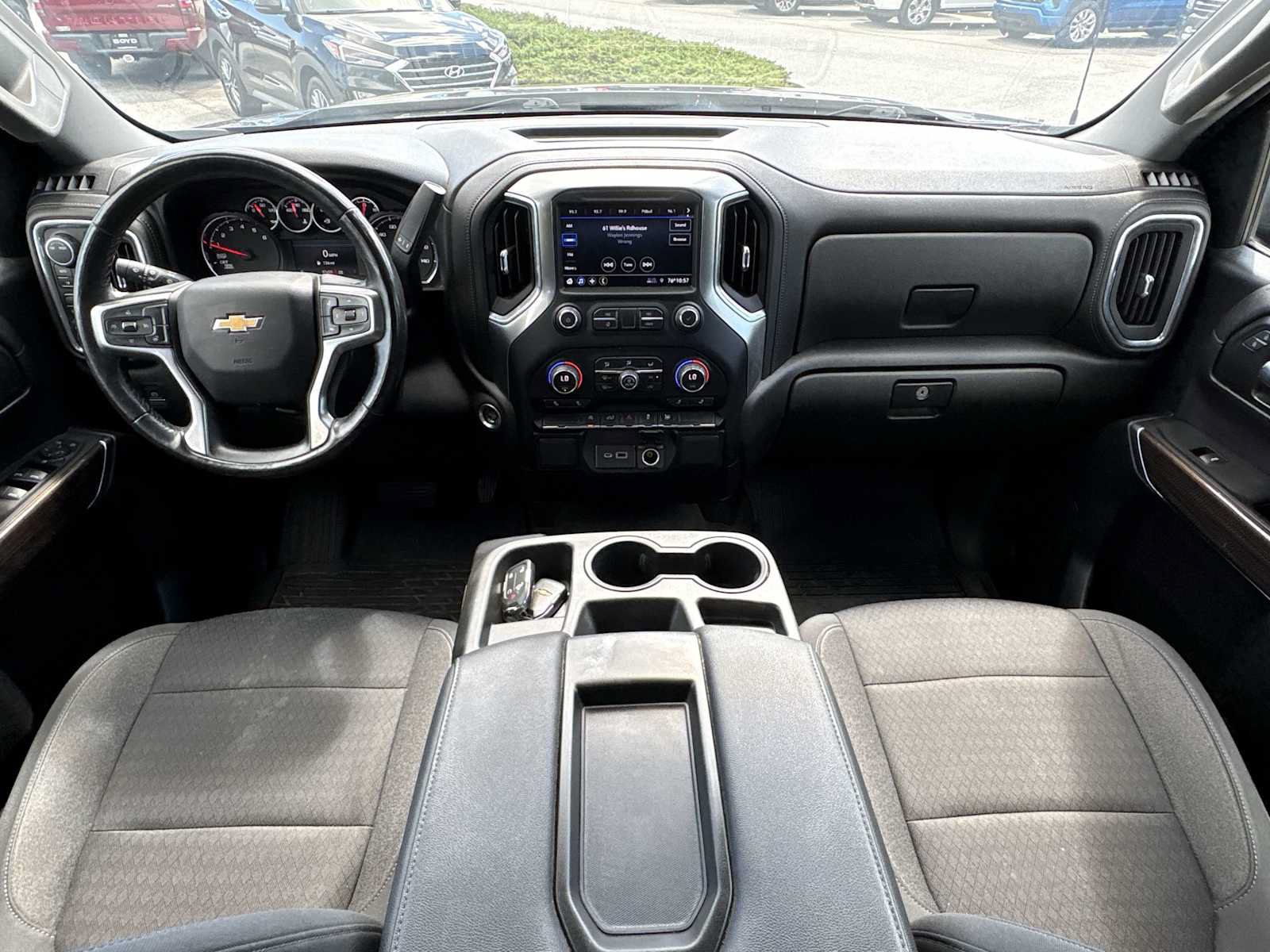 Used 2021 Chevrolet Silverado 1500 LT AWD/4WD image 19