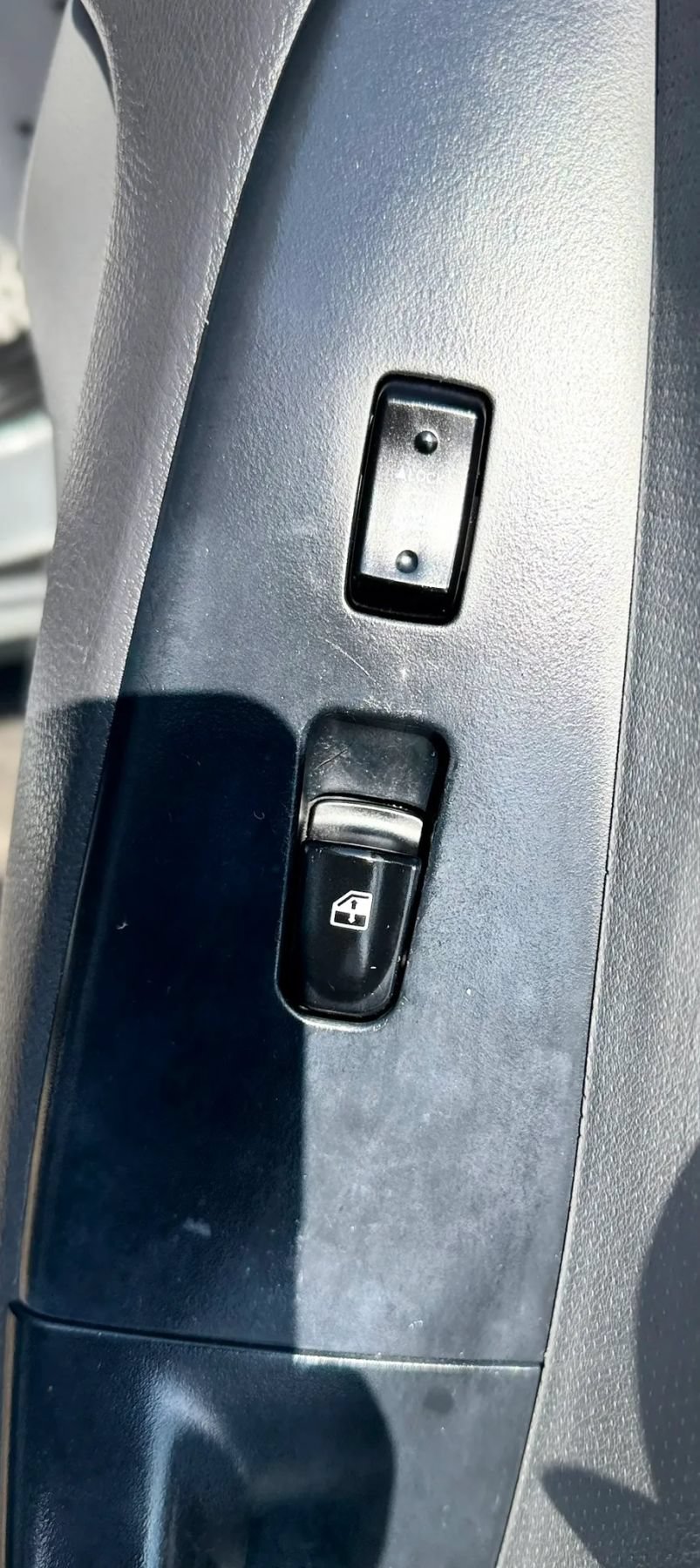 Used 2010 Hyundai Elantra GLS FWD image 32