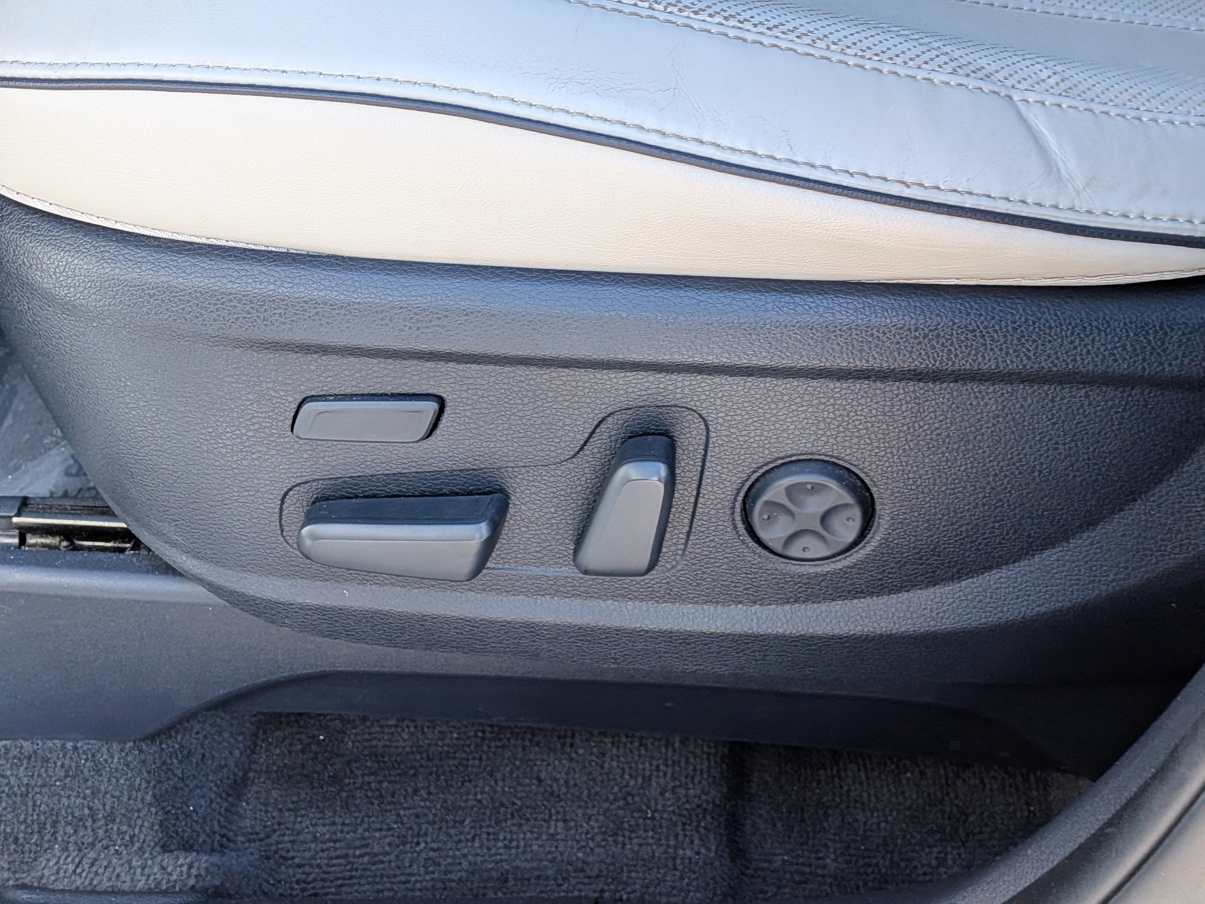 Used 2021 Hyundai Palisade Limited image 23