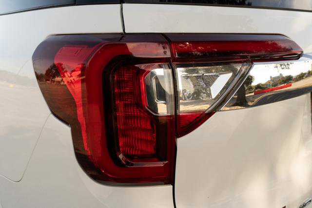 Used 2021 GMC Acadia Denali w/ Denali Technology Package image 46