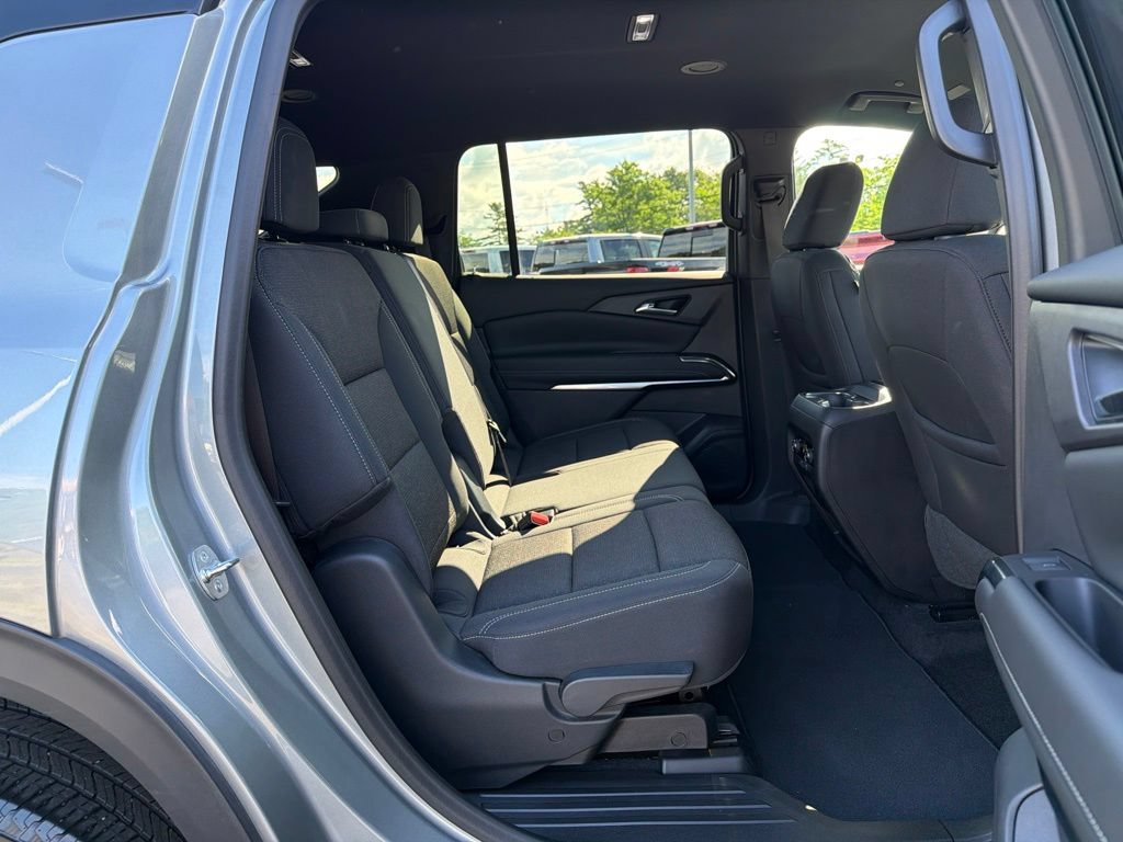 Used 2024 Chevrolet Traverse LS w/ LPO, Floor Liner Package AWD/4WD image 32