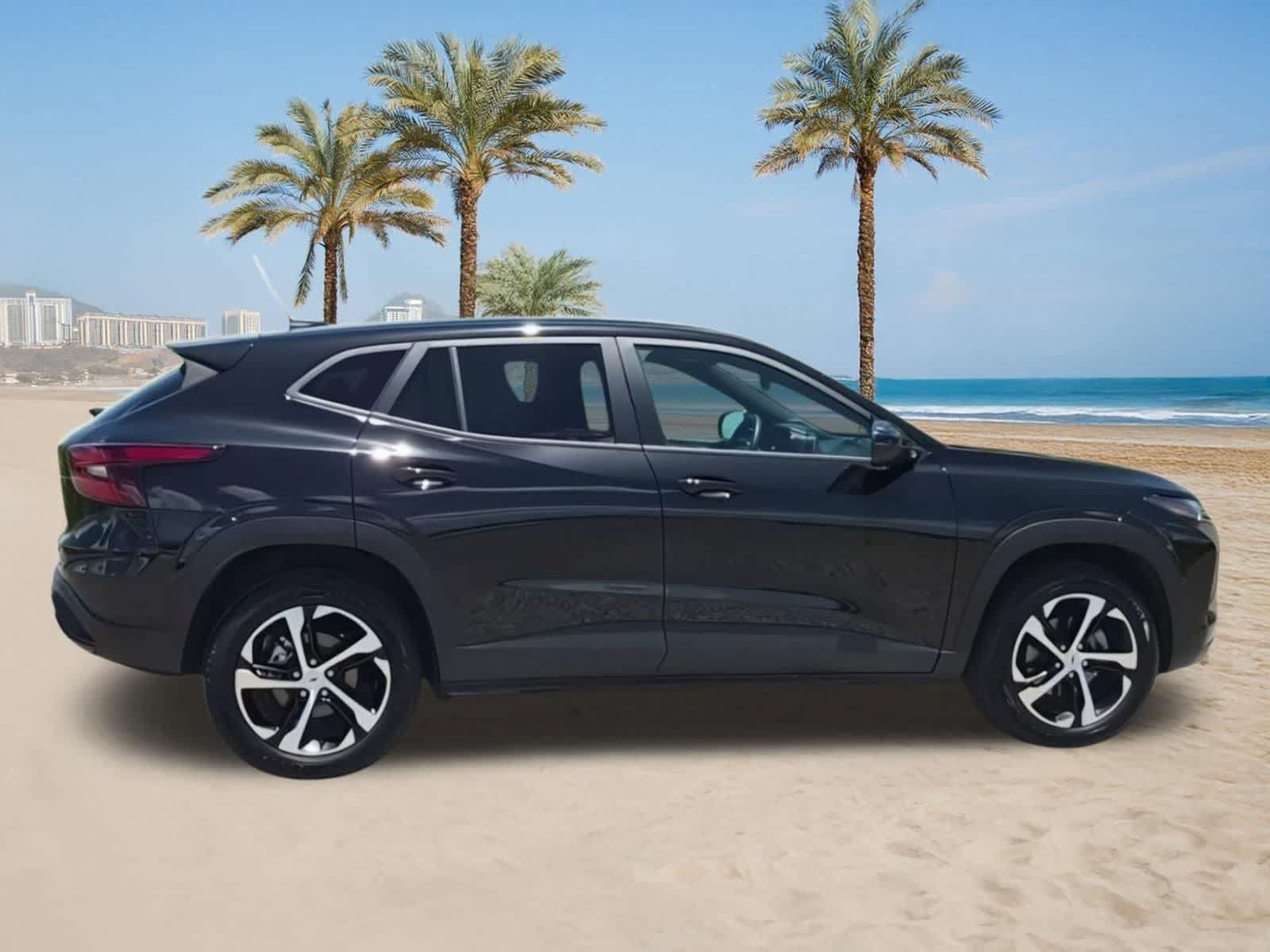 Used 2025 Chevrolet Trax RS FWD image 9