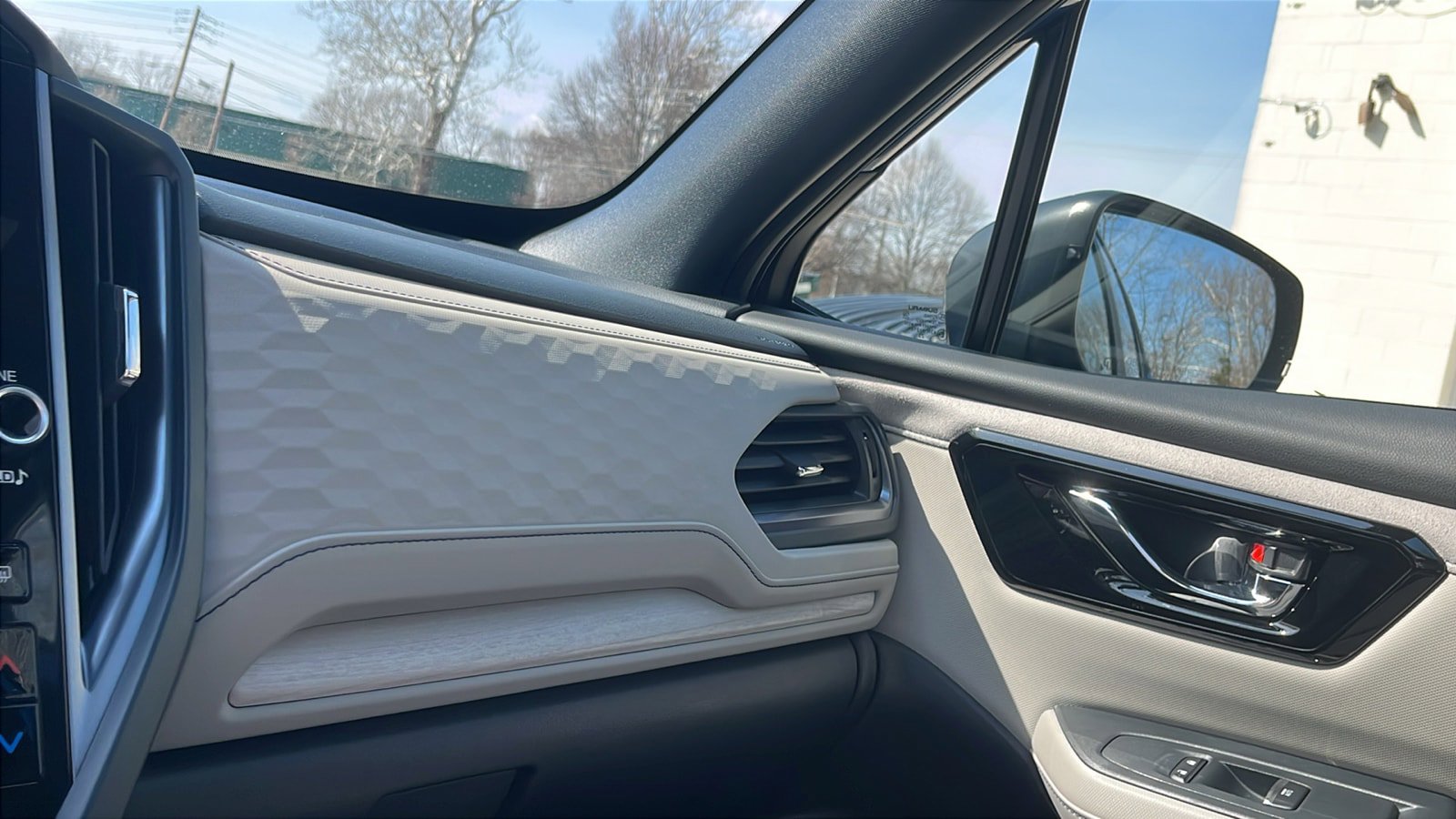 Certified 2025 Subaru Forester Limited AWD/4WD image 18