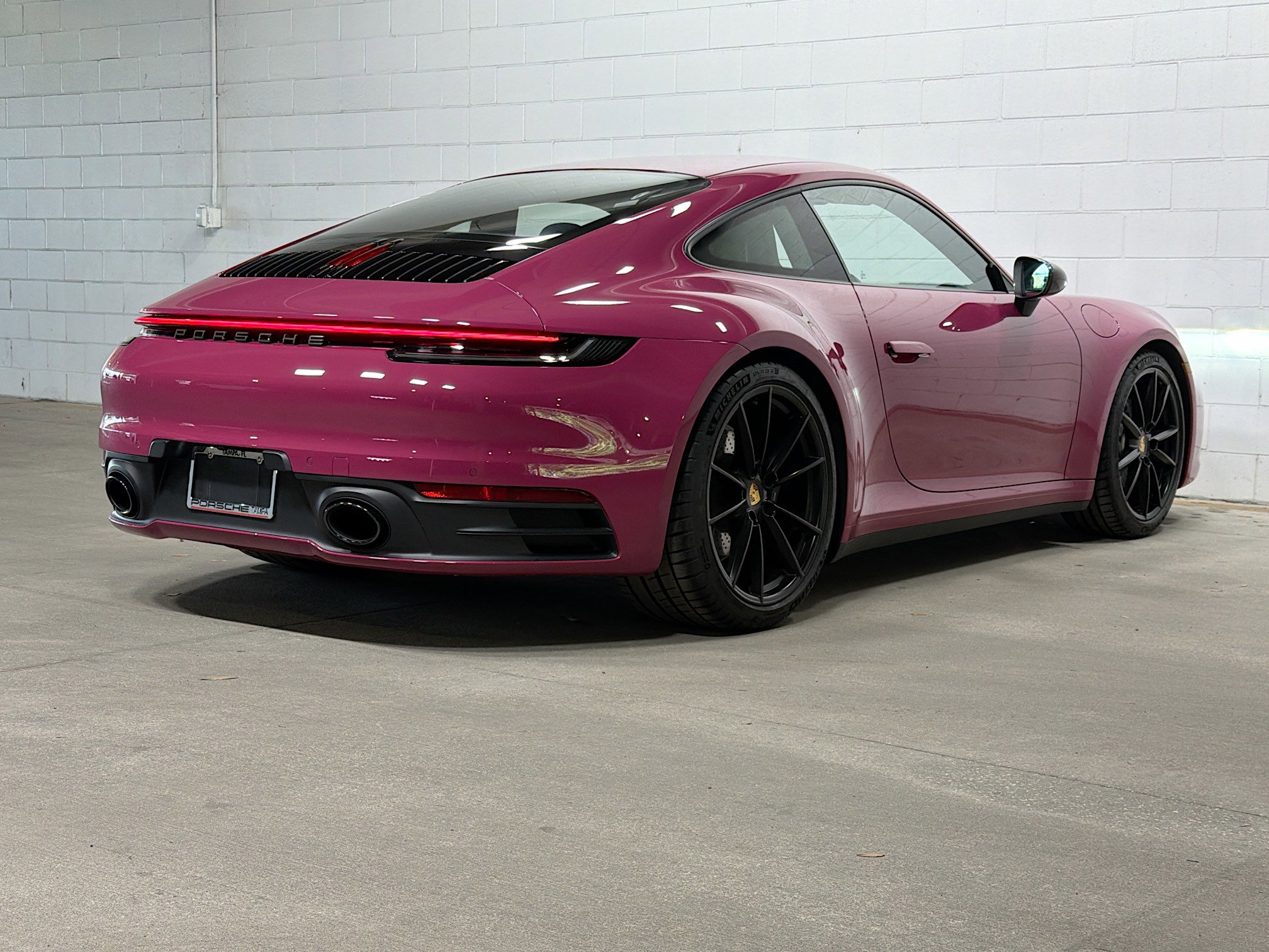 Certified 2024 Porsche 911 Carrera T RWD image 7