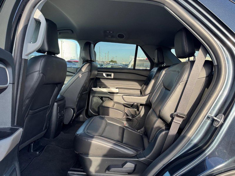 Used 2023 Ford Explorer XLT w/ Equipment Group 202A image 12