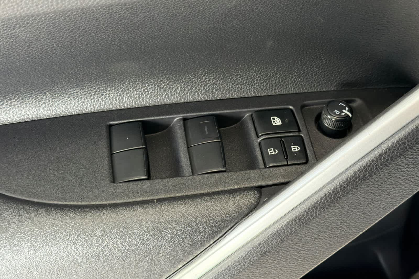 Used 2024 Toyota Corolla Cross XLE w/ Convenience Package FWD image 13